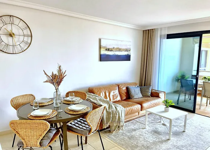 2Bdr Ocean And La Gomera Vista Getaway