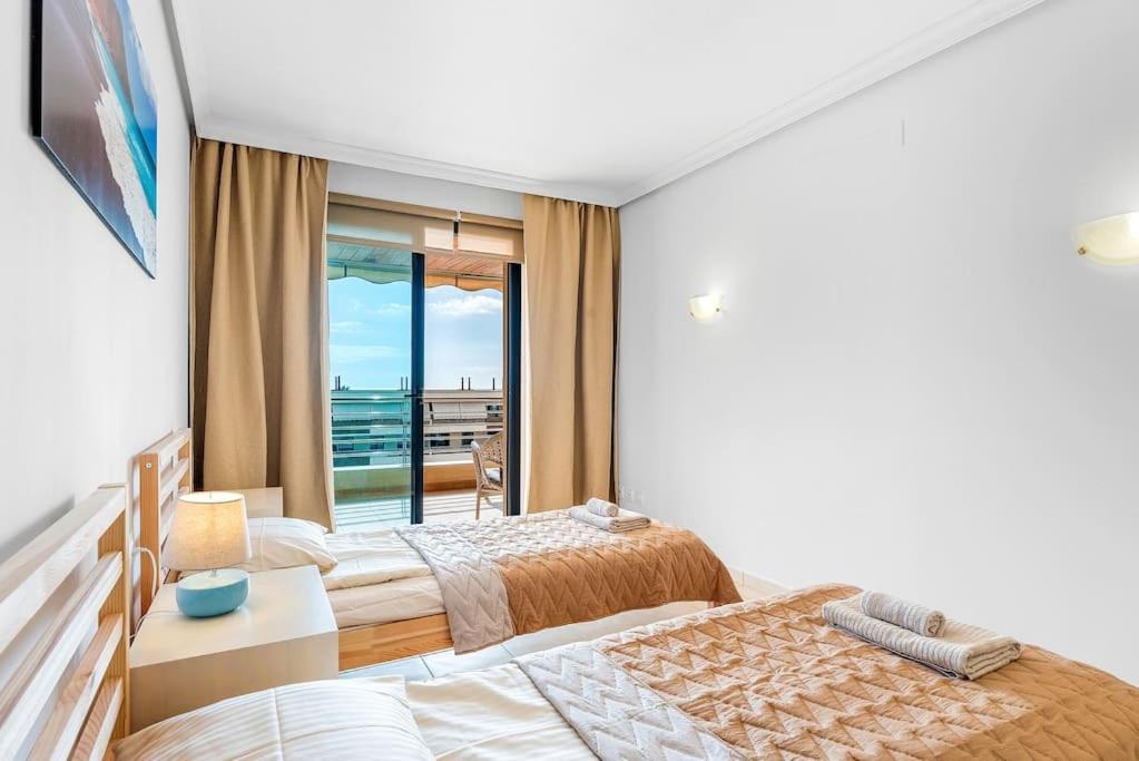 2bdr Ocean And La Gomera Vista Getaway Apartment Puerto de Santiago (Tenerife)