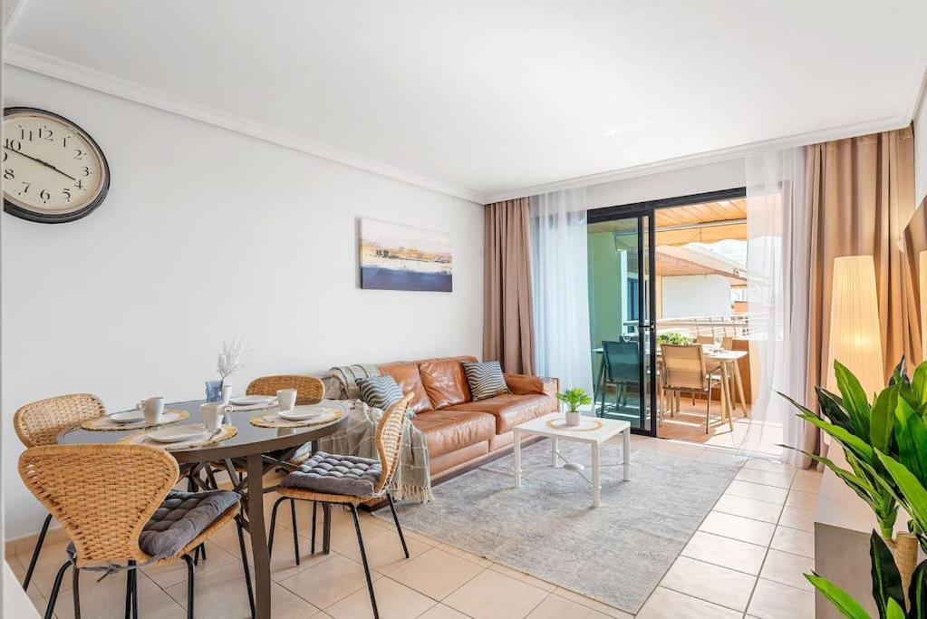 Apartment 2bdr Ocean And La Gomera Vista Getaway *
